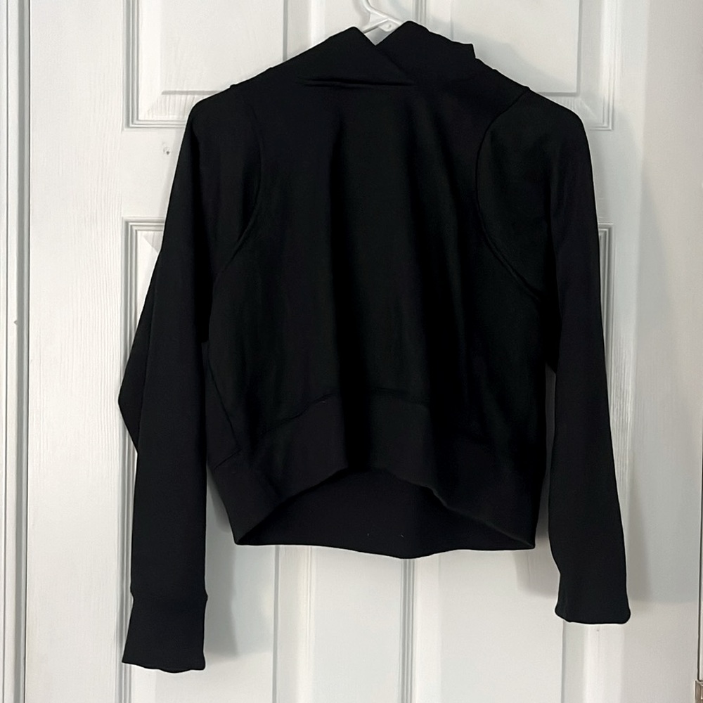 LULULEMON cropped hoodie